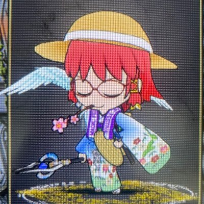 QMAと麻雀ファイトガールのEPASSを3枚所持している重度のゲーセン好き。プロ野球、競馬ファン。パは鴎、セは燕一推し。基本的にゲーム、食べもの、情報収集、毒吐き。一族の出身は伊勢。元MJAC最強位LV.5。賭け事は競馬と麻雀以外全く興味無。六四天安門。出会い目的垢、スパイ目的垢はブロック&即通報。