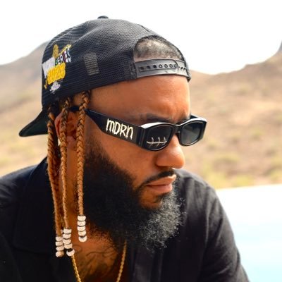 Founder & CEO of @modernrockstars clothing brand | Arizona
Contact: JT@MdrnRockstars.com