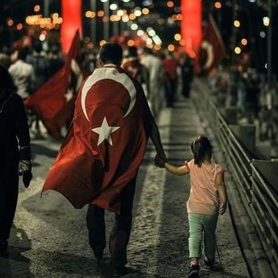 zalimler,nasıl bir inkılâba uğrayıp devrileceklerini pek yakında bileceklerdir. Şuara,227