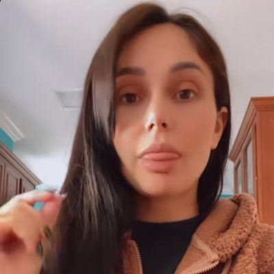 flora_zoe98055's profile picture. i like chatting and want to meet new people ❤️🫶