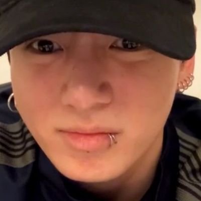 que dijiste de jungkook la re concha de tu madre???
-
taeKUKA y ot7 como dios manda