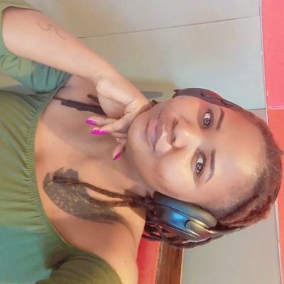 namanjia_'s profile picture. The world is my muse and I am the freaking canvas 🧩💕