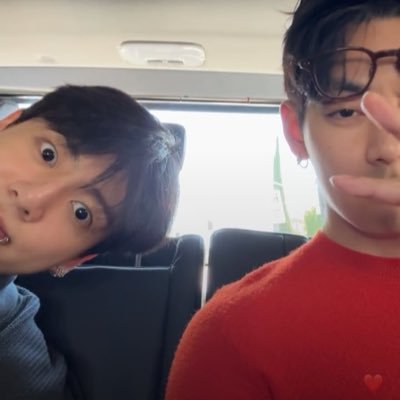 Beullu2's profile picture. เมนน้องแทแต่จองกุกหล่อมาก🖤 บังทันทั้งใจ #แลกการ์ดbybe #แจกbytaetae #รีวิวbybe