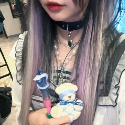 subでマゾの者/床や足元が好きな場所/自分らしく好きな世界で生きてたい/くるかの夫婦推し🫶🏻💕︎︎/たまにシーシャとコンカフェ