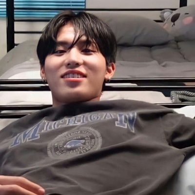 เป็นนักศึกษามันเหนื่อย เลยเป็นแฟนพิโย #yoshi มี๊น้องดรีมอยู่นี้ เดี๋ยวอิเหี้ยนั้นเจอกู /