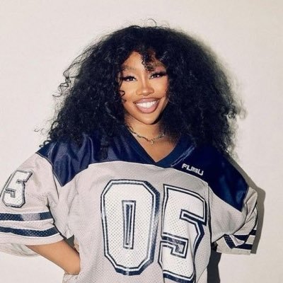 RasuKys's profile picture. 🤎 sza 18🧑🏾‍❤️‍💋‍🧑🏾
