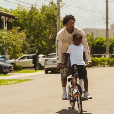 nbaofflens's profile picture. • GOD IS GLORIFIED🙇