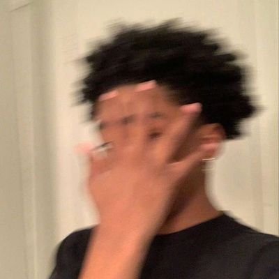 Emmy4Pounds's profile picture. 🌊🤙💨