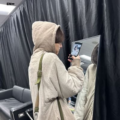 Eunhyekim128130's profile picture. peace ✌(◕‿-)✌