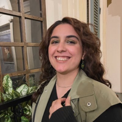 میو. حنانهام که تصمیم داره آدم مهمی بشه. در ضمن میخواستم عکس پروفایل دافی بذارم ولی نداشتم.