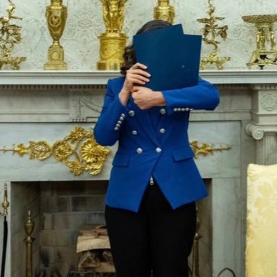 OldNavyEvnglst's profile picture. professional poaster. aspiring dominatrix.