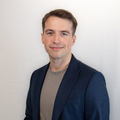 23 y/o engineer building https://t.co/tF4wlIbUEx to help 1.000.000 people get cloud certified