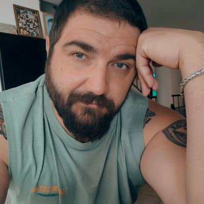 Coffee-Drinker,Artist,Backpacker, Skier,Spearfishing,Surfer,Spartan, Passion of life is everything,Thinking out side the box,Be yourself,Be free...