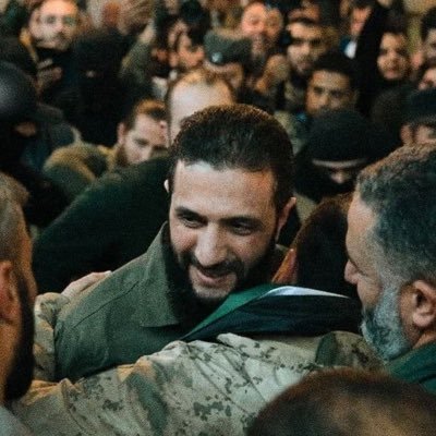 (فَضَّلَ اللهُ الْمُجَاهِدِينَ عَلَى الْقَاعِدِينَ أَجْرًا عَظِيمًا)
🇸🇾