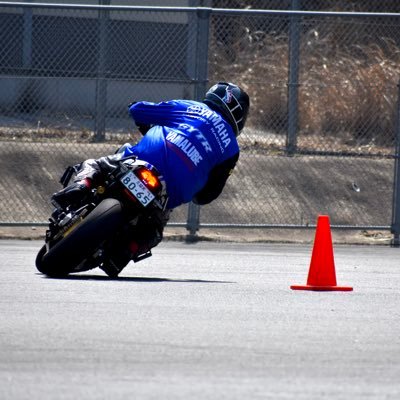 F34_320GT's profile picture. モトジムカーナ3年生！2023.6月から練習開始！小石原交通公園がいつもの練習場🏍️ ・MG9:2023/7デビュー→2024/08妖怪入り！指数 9880:2024/08現在 モトジム関連の方、無言フォロー失礼します🙇‍♂️