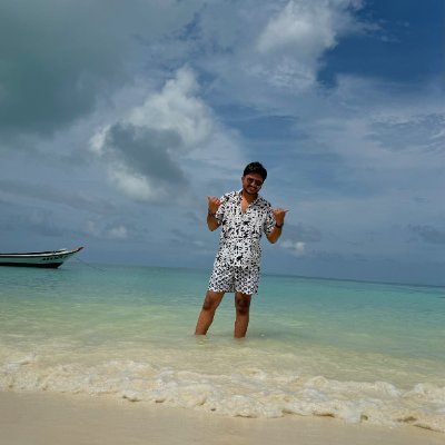 Vishwanathan27's profile picture. ...