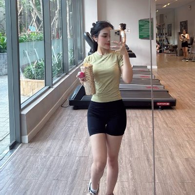 Success usually belongs to those who are busy looking for success.🥳🥳
