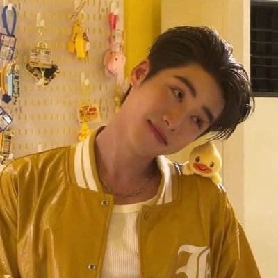 Lengso🩵🫶🏻
LYKN🐺, William 🎸, Lego🧩, Nut🥜, Hong🍦, Tui🥓