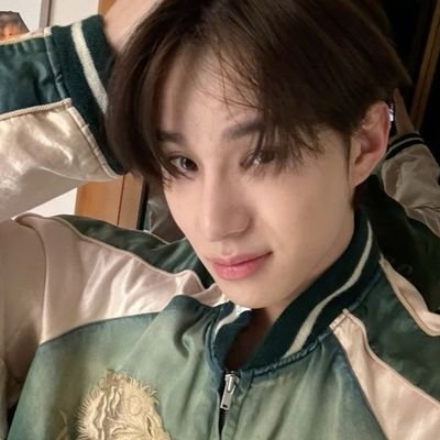 m4x1nee_2's profile picture. 17🍓 
Live Laugh Love Kim Doyoung