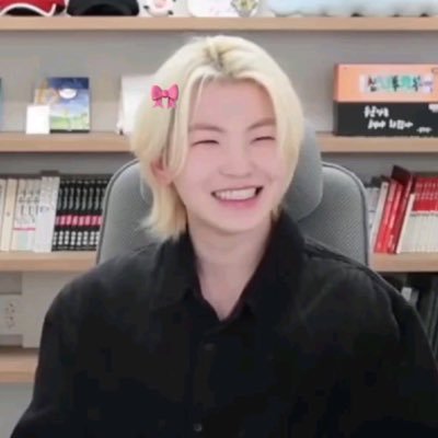 just a little dust floating around in woozi’s studio | 18+ | snhn enthusiast (will not shut up about them)