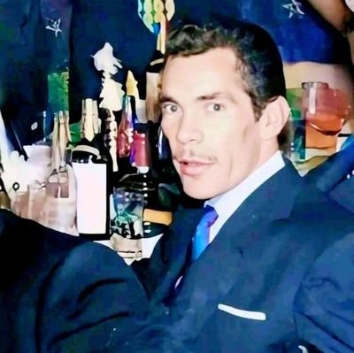 Maipi's profile picture. 3.1416 
Se trata de un número irracional. 

Nada humano me es ajeno.