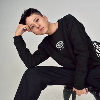 kake0418's profile picture. follow me✌︎.家族ありがとう.恩返しする。絶対、夢叶える。