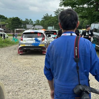 DM750TE27's profile picture. ドゥカと２７とラーメンと。某社ラリーチームで、たまにメカとカメラマンとご飯係やってます。