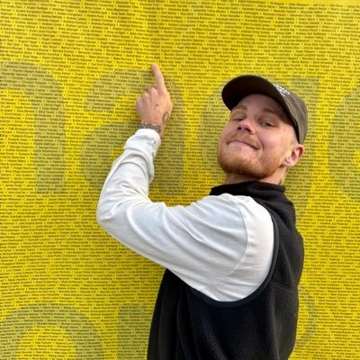 CaptainCrumbz's profile picture. Happy rugby league