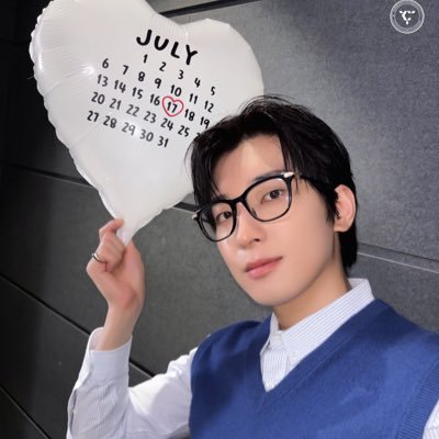 jpeonwonwoo's profile picture. 