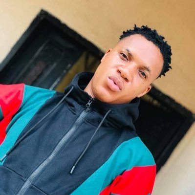 EPIPHANY of BENIN- @ManUtd _ CATHOLIC ✝️ __BIGGEST NIGERIAN ONLINE PERSONAL SHOPPER ON MALE WEARS. i can also help with CASH DISBURSEMENT . peterfiyin fan ❤️