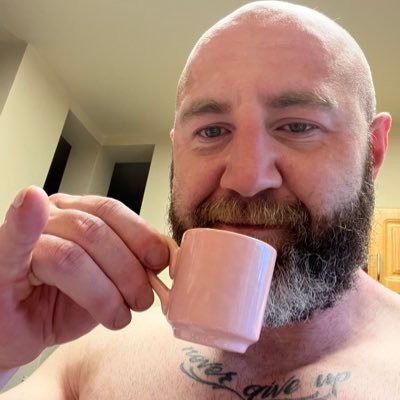 Coach. Speaker. Philosopher. Elite Powerlifter. Musician. Author. Zack of many trades, master of some. GoMining Referral: https://t.co/w61ICIJWHl