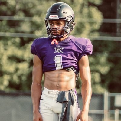 YeaThatsJordanH's profile picture. Riverside HS 7A (NC) I Co 2028 I 3.12 GPA I CB I 5’9 I 240lb Bench I 405lb Squat I 160lbs I Football & Track