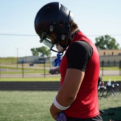 RB/ATH PERKINS TRYON HS 6-0 210 pounds Squat 595/bench 370 @PTdemonfootball 405-542-7915 3.6 GPA/ 26 🧑🎓