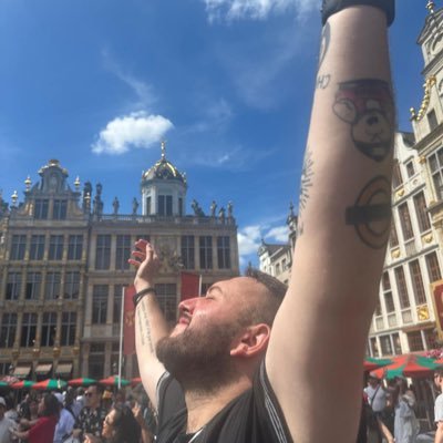 Celtic FC, Barnet FC, Pool Player, former Multiple ultramarathon runner, Modern Day Jan Molby, on the comeback trail from 29st. Sober since 18/06/2023.