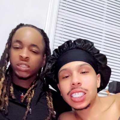 VERS MASCULINE BROS DO IT THE BEST 😈. 24/26. Our Content Risky & Like No Other Fr 😅. 2 Bros Just Sneaking Around 😅