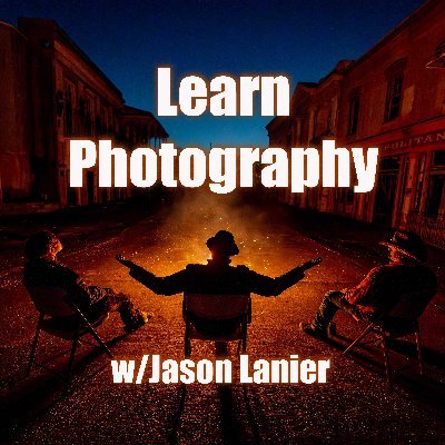 I'm a photographer and fillmaker who travels the world, sharing my struglles and my successes. And teaching others along the way.