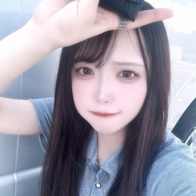 uZ9gvMOVto70835's profile picture. 