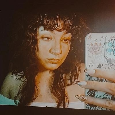 2407outeie's profile picture. a maldita, o cretino e ordinária em uma pessoa