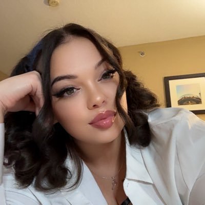 GOD DID 🙌🏼 • #LEENIX 🐦🔥 • Stream Lead @Uhnite 🦠 • 2x @NBA2K logo recipient • Business: Leeannston@gmail.com