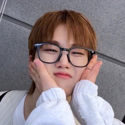 heavenils's profile picture. let’s be mature, mature nuwun.