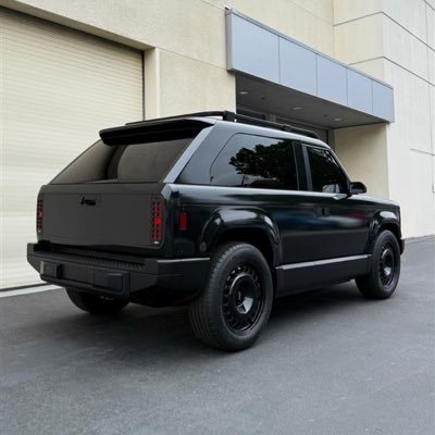 BayInthemoment's profile picture. just your average dude.