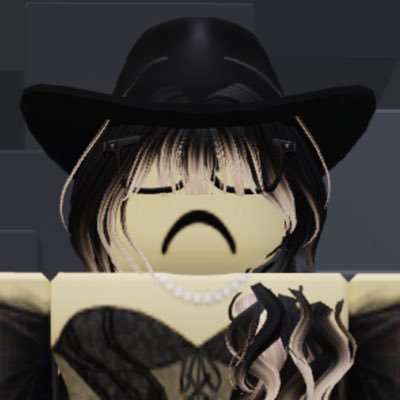 3kuse's profile picture. Game Tester for Murder Mystery 2 / Very enthusiastic about the ankylosaurus