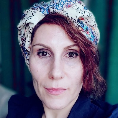 آنگاه که آسمان و زمین همه فرمانبردار بودند، او، یک زن تازه آفریده هیچ حجابی را تاب نیاورد تا خرسند آرام گیرد. زیرا از عطش طبیعی دانستن می سوخت.
کمدی الهی برزخ