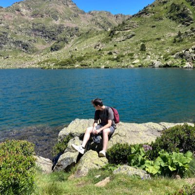Periodista i estudiant del màster en Teoria de la literatura i literatura comparada de la UB.