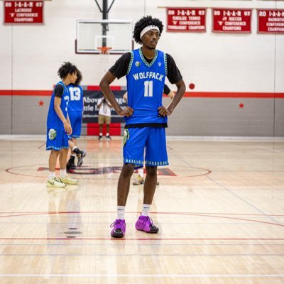 6’7 wing ELHS Class of 26 AAU- griffin grasshoppers #6785572759 3.0 gpa