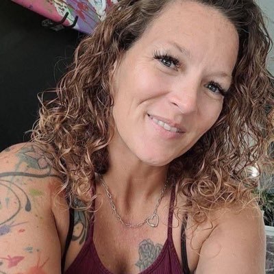 Stellakate85091's profile picture. Honestly is the way of life 💕