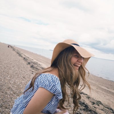 crlamriern's profile picture. PH-RN, UK-RN 💞