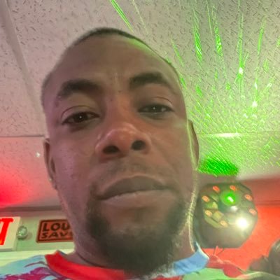 ladies come let me@be ur pleasure and fill ur needs 👅👅👅👅