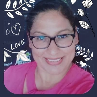 Regia por nacimiento. CEO de mi vida.
100% ANTI-MORENA.