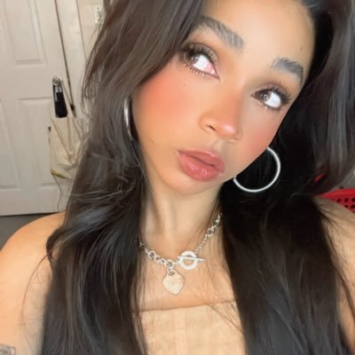 ‧₊˚🦢✩ ₊˚♠️⊹♡ Hannah 𐙚 23 | Did I Teach You To Dream Small ⊹₊ ⋆ Nail Tech